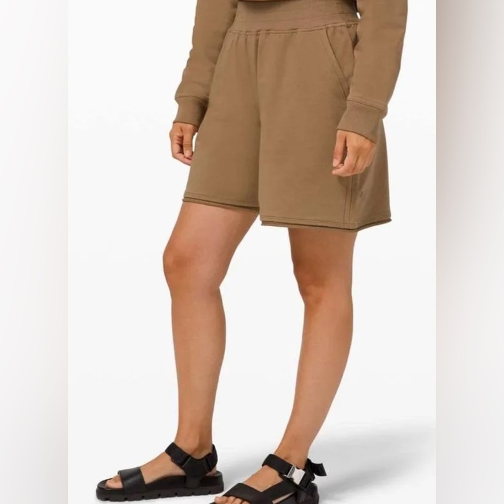 Lululemon LA French Terry High Rise Long Short size 4-6 S